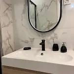 Le Voltaire Apartment *